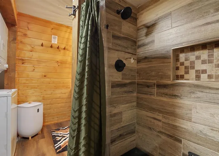 Chalet New! Hillside Getaway In The Pines, Games, Poker *