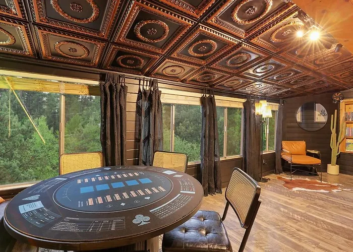 New! Hillside Getaway In The Pines, Games, Poker